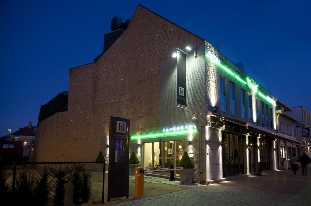 Tuinhotel Ломел Екстериор снимка