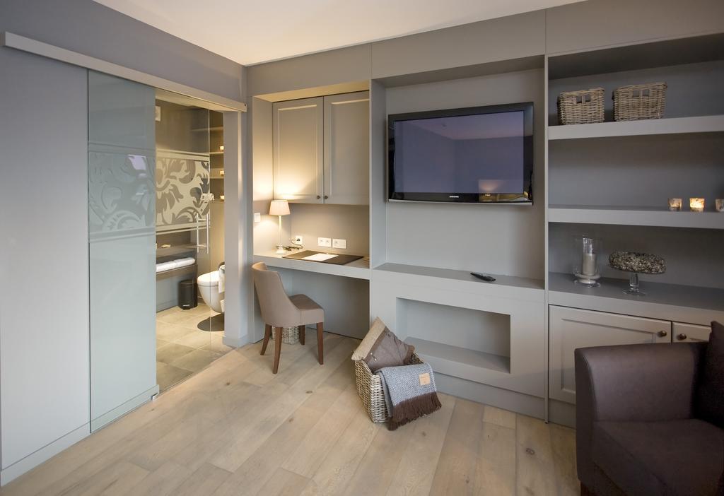 Tuinhotel Ломел Екстериор снимка